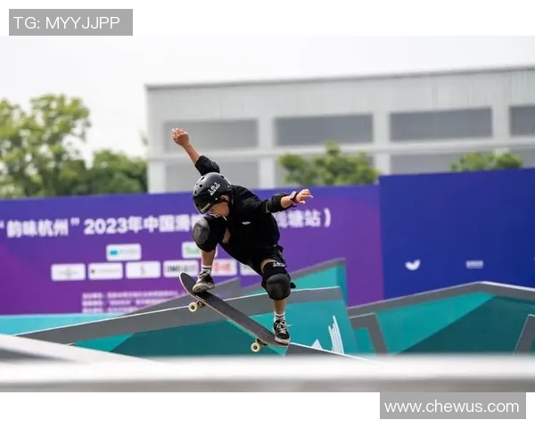 杭州滑板队勇夺全国滑板速度排行榜第三名展现实力与风采 杭州滑板队勇夺全国滑板速度排行榜第三名展现实力与风采